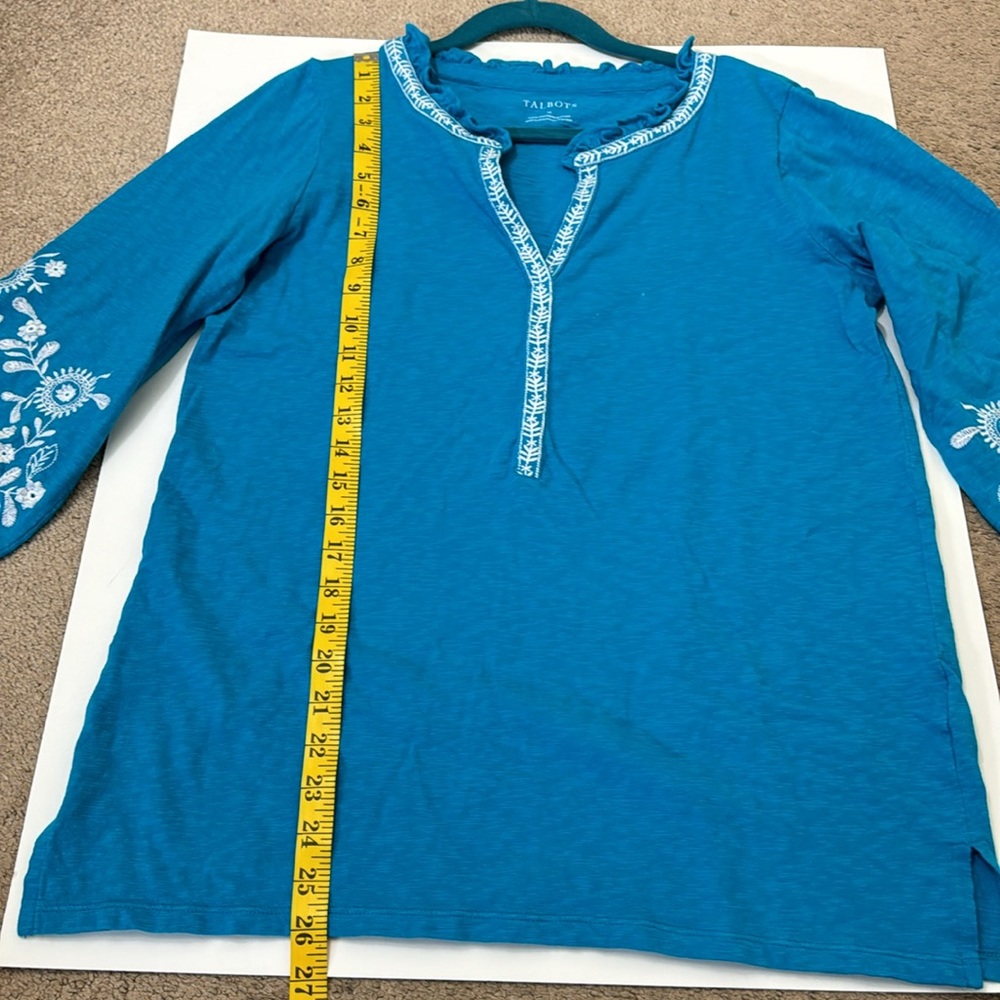 TALBOTS 100% Cotton Blue Embroidered Top Size Medium - Picture 9 of 11